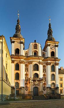 The Church of Our Lady of the Snows is surrounded by other ecclesiastical buildings, source: Archiv Vydavatelství MCU s.r.o., photo by: Libor ...