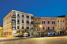 Lower Square – the Mozart family lived in the Hauenschild Palace (left) in 1767, source: Archiv Vydavatelství MCU s.r.o., photo by: Libor ...