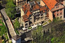 Die Terrasse der Villa Primavesi bietet einen Ausblick auf den Park Bezručovy sady, Bildquelle: Archiv Vydavatelství MCU s.r.o., Foto: Libor ...